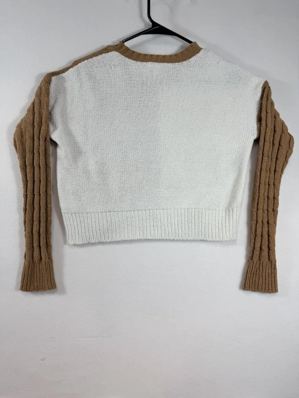 Derek Heart Women’s Small Brown Ivory Colorblock Cable Knit Cropped Sweater - Picture 3 of 15